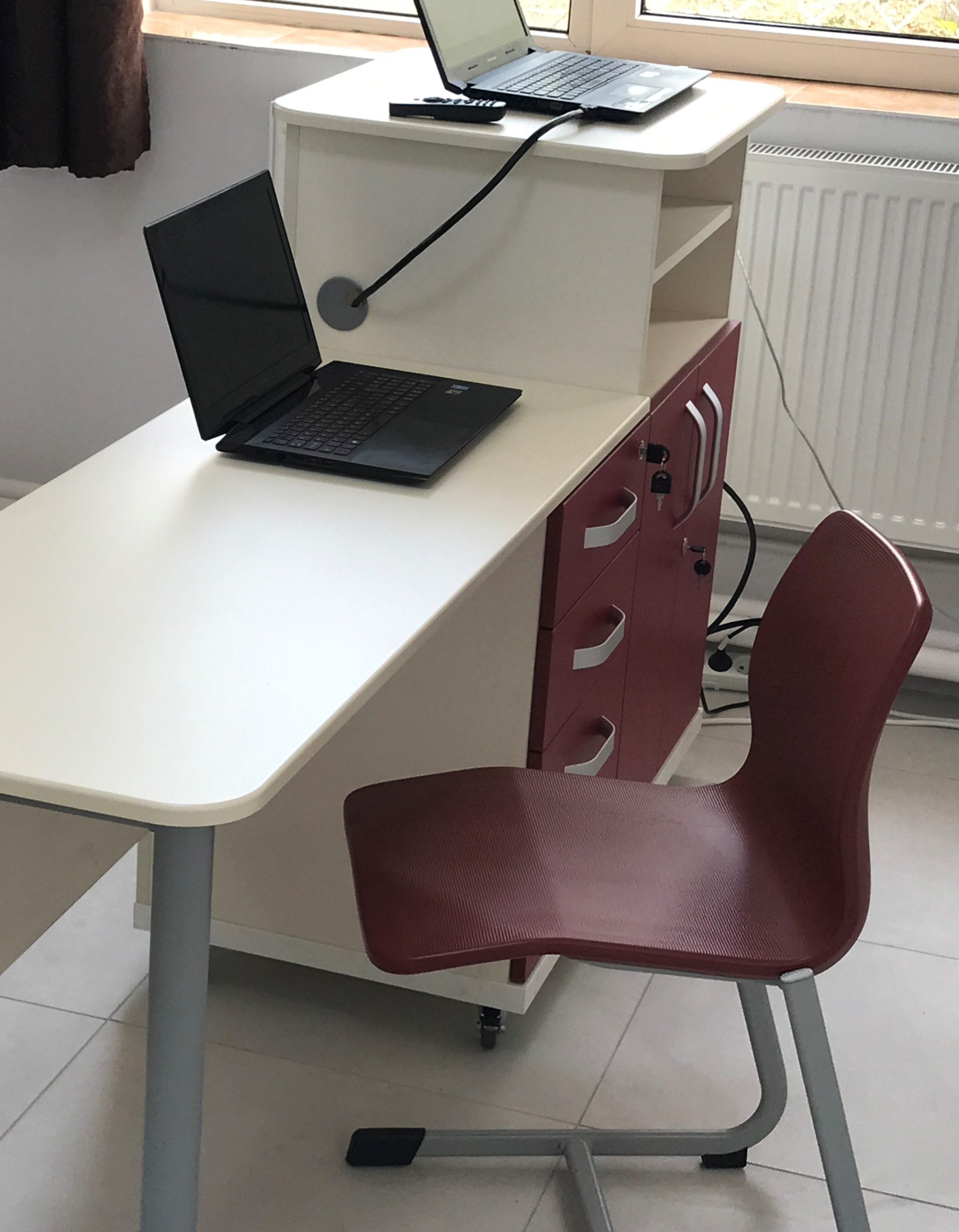 Catedra MATTE Premium Catedra pentru profesor