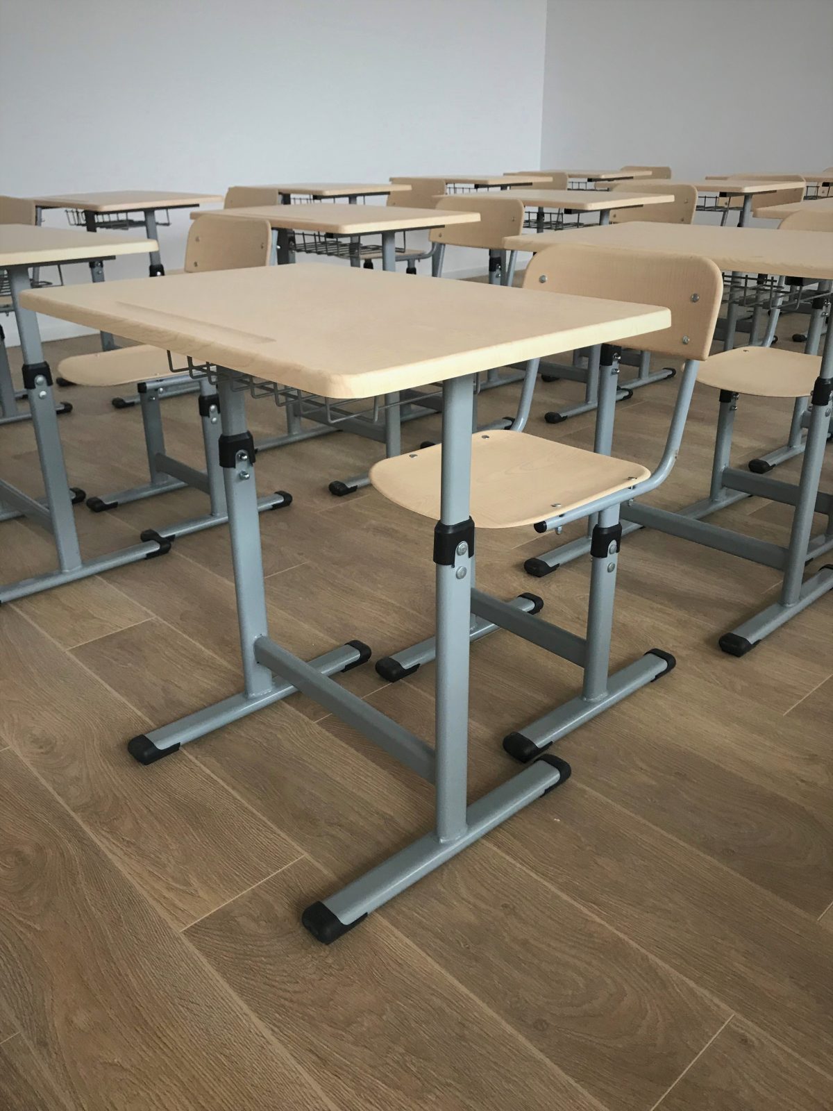 set-de-masa-si-scaun-reglabil-optim-matte